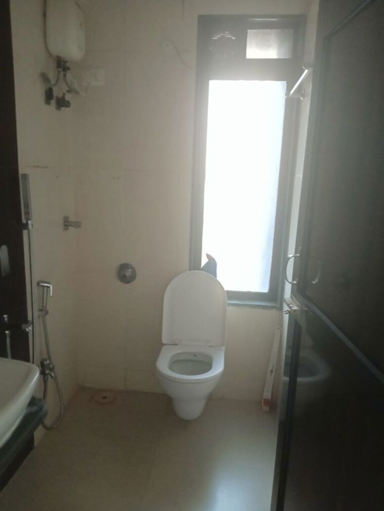 Bathroom, andheri west 2 Bedroom 620 Sq.Ft. Builder Floor In Andheri West Mumbai 9807150