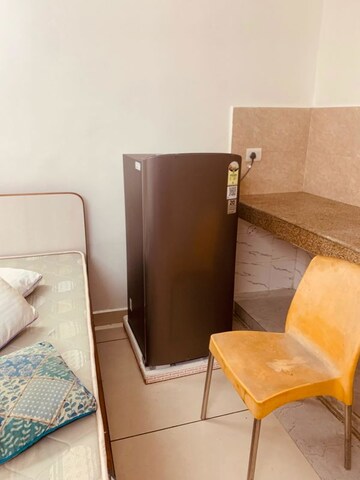 Furnished Amenities in 1 RK Independent House at Sector 35 – for Rent