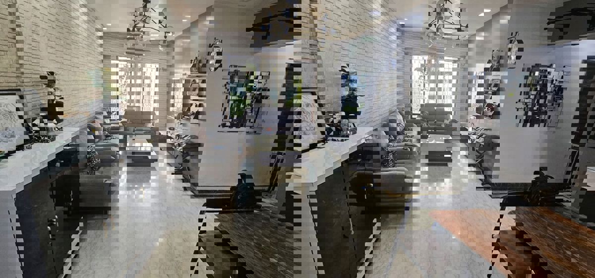 2 BHK + Servant Room,Extra Room Apartment For Sale in Malad West