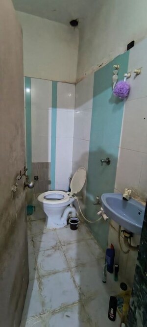 Bathroom in 2 BHK Villa at Shela – for Rent