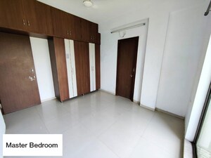 Room in 2 BHK Apartment at Parshwanath Royal Residency, Chandkheda – for Sale