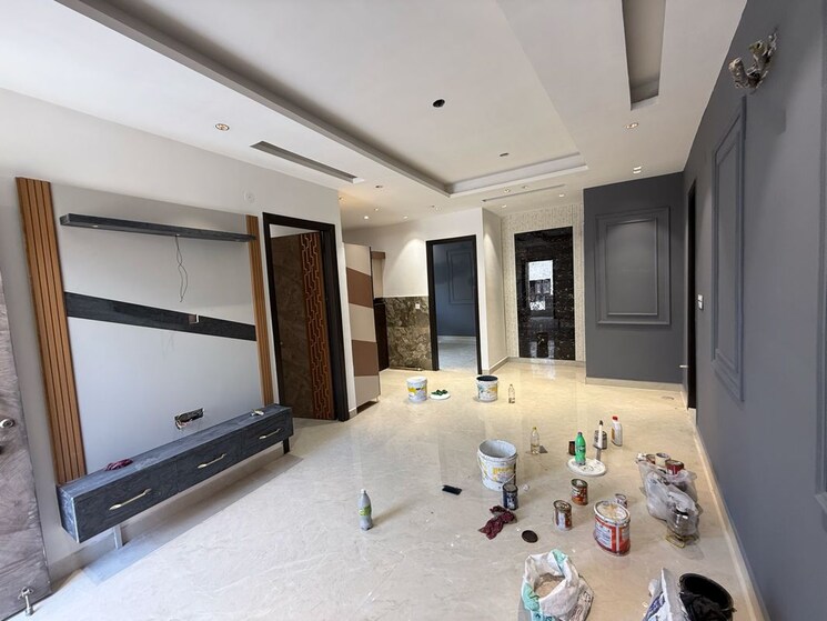 Room, south extension i 3 Bedroom 135 Sq.Yd. Builder Floor In South Extension I Delhi 9807197