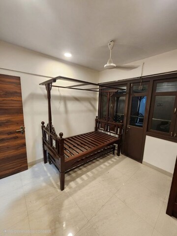Bedroom in 3 BHK Apartment at Bandra West – for Rent