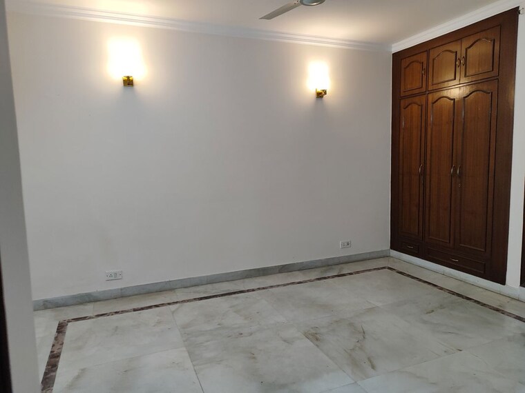 Room, sarvodaya enclave 3 Bedroom 1828 Sq.Ft. Builder Floor In Sarvodaya Enclave Delhi 9807315