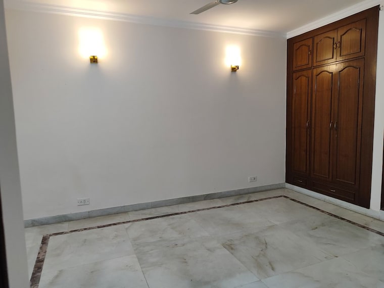 Room, sarvodaya enclave 3 Bedroom 1832 Sq.Ft. Builder Floor In Sarvodaya Enclave Delhi 9807317