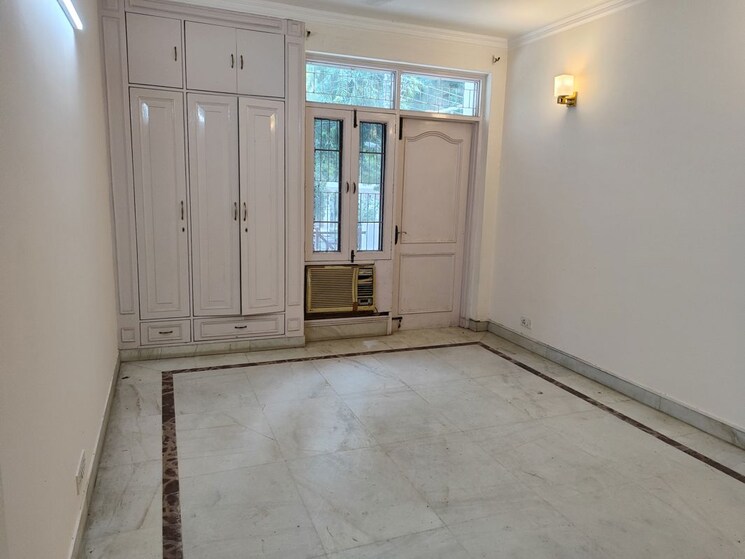 Room, sarvodaya enclave 3 Bedroom 1864 Sq.Ft. Builder Floor In Sarvodaya Enclave Delhi 9807334