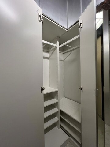  1 BHK Apartment at Lodha Amara, Sandoz Baug – for Sale