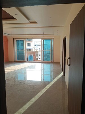 Room in 4 BHK Apartment at Kharghar Sector 19 – for Rent