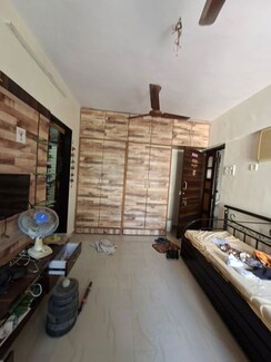 1 Rk+ Pooja Room Apartment For Rent in Yogi Ashram