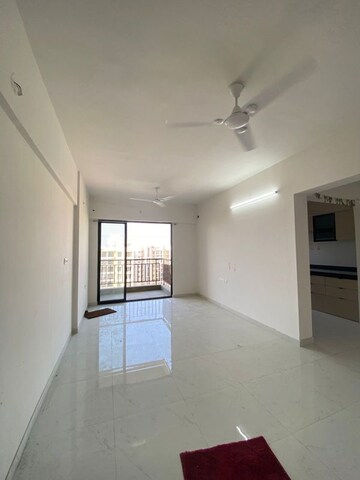 Room in 2 BHK Apartment at Runwal Gardens Phase 3, Dombivli East – for Rent
