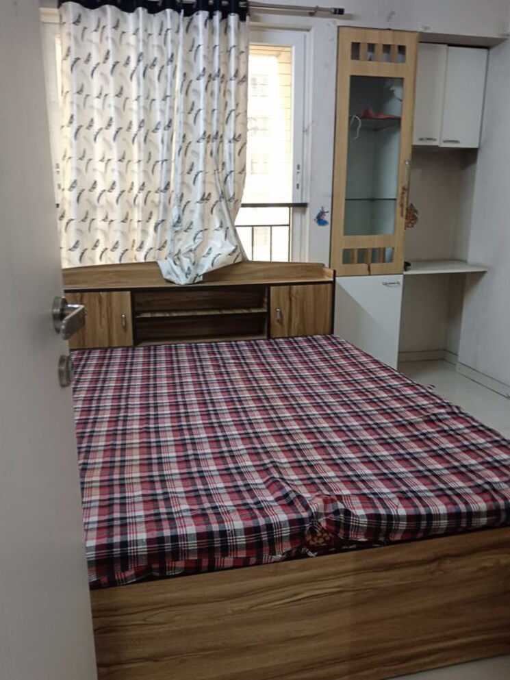 Bedroom, rustomjee-urbania-azziano 2 Bedroom 698 Sq.Ft. Apartment In Thane West Thane 9807425