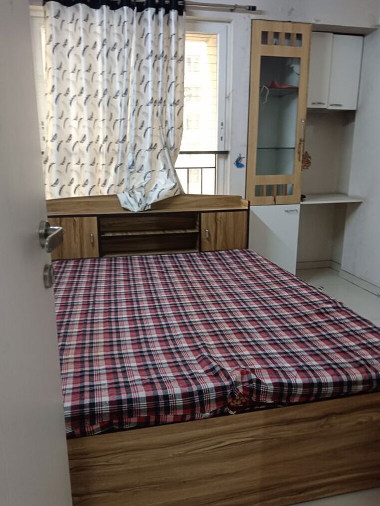 Bedroom, rustomjee-urbania-azziano 2 Bedroom 698 Sq.Ft. Apartment In Thane West Thane 9807425