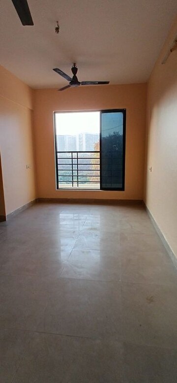 Room in 1 BHK Apartment at Ulwe Sector 19b – for Rent