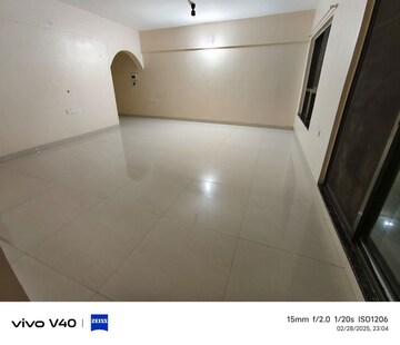 Room in 2 BHK Apartment at Konark Krish, Mundhwa – for Rent