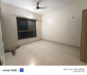 Room in 2 BHK Apartment at Konark Krish, Mundhwa – for Rent