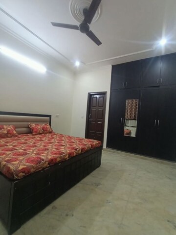Bedroom in 2 BHK Builder Floor at Sector 30 – for Rent