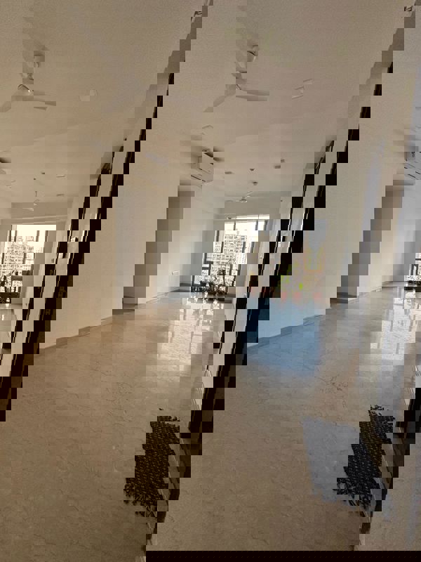 2 BHK Apartment For Rent in Shapoorji Pallonji BKC 28