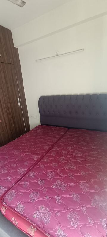 Bedroom in 2 BHK Apartment at Shree Vardhman Mantra, Sector 67 – for Rent