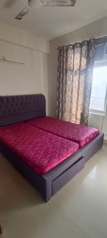 2 BHK Apartment For Rent in Shree Vardhman Mantra, Sector 67