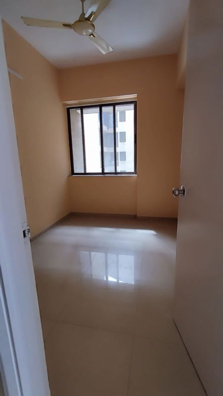 Room, kalpataru-srishti-343-chs-ltd 2.5 Bedroom 1235 Sq.Ft. Apartment In Mira Road Thane 9807429