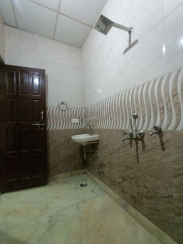 Bathroom in 2 BHK Builder Floor at South City 1 – for Rent