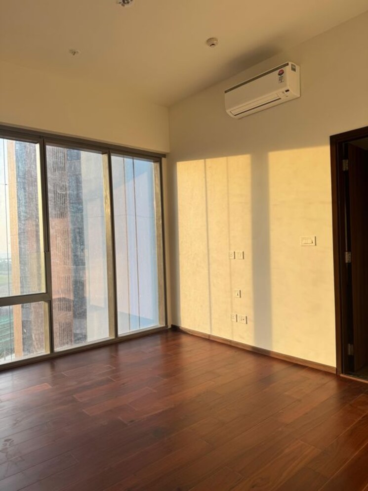 Room, piramal-mahalaxmi 2 Bedroom 867 Sq.Ft. Apartment In Mahalaxmi Mumbai 9807437