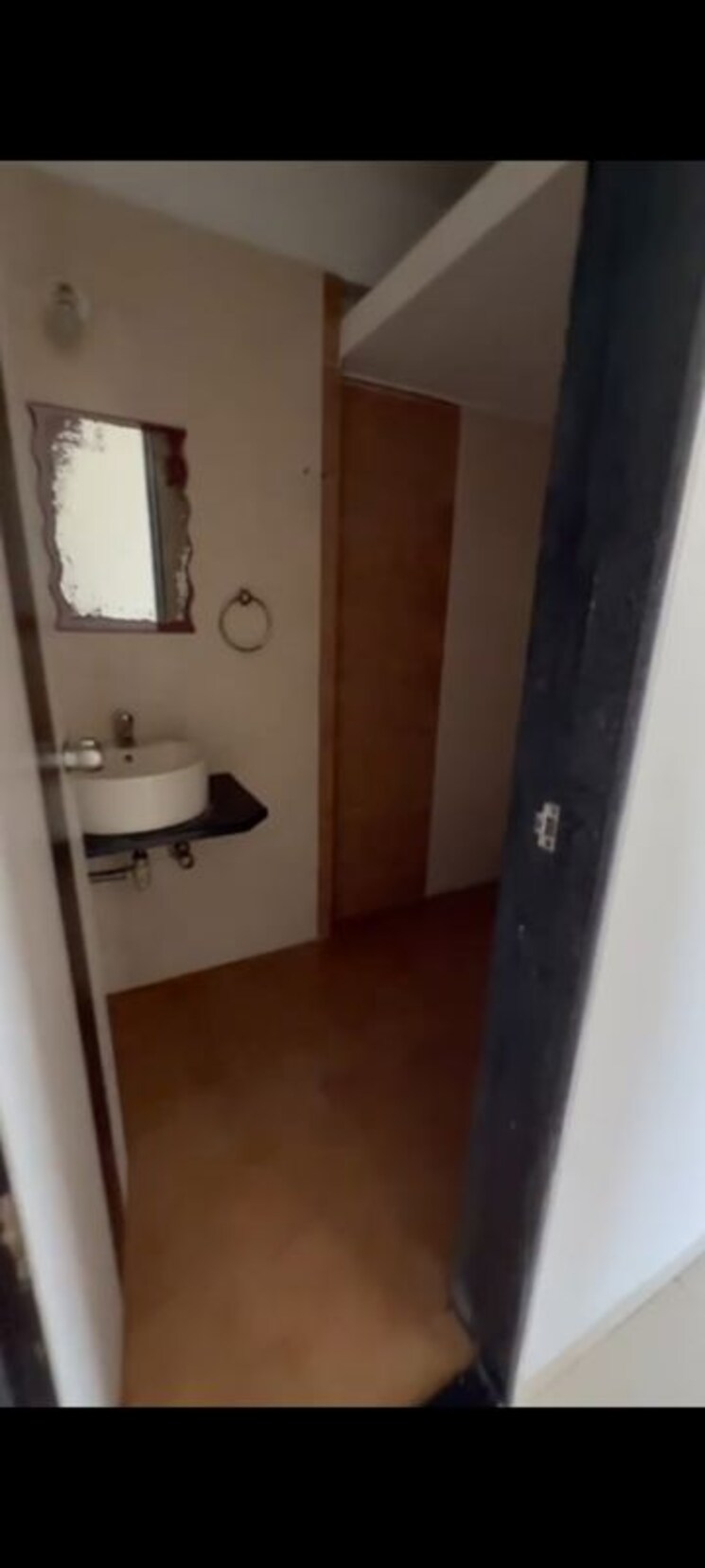 Bathroom, mandpeshwar-kripa-chs 3 Bedroom 900 Sq.Ft. Apartment In Borivali East Mumbai 9807450