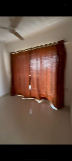 Furnished Amenities in 3 BHK Apartment at Mandpeshwar Kripa CHS, Borivali East – for Rent