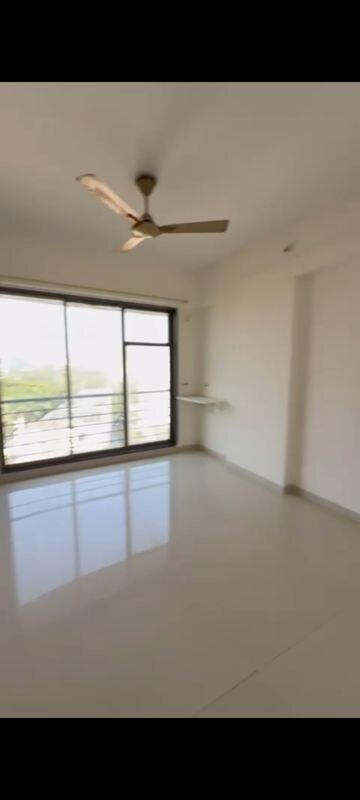 Room in 3 BHK Apartment at Mandpeshwar Kripa CHS, Borivali East – for Rent