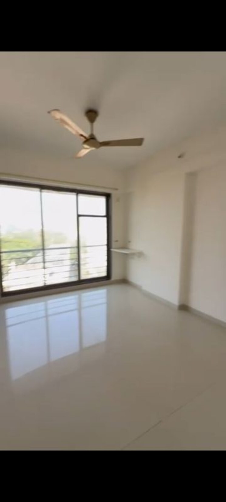 Room, mandpeshwar-kripa-chs 3 Bedroom 900 Sq.Ft. Apartment In Borivali East Mumbai 9807450