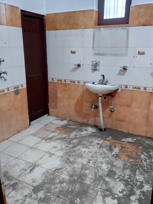 Bathroom in 3 BHK Builder Floor at Sector 16 – for Rent