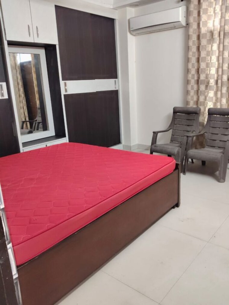 Bedroom, sector 40 2 Bedroom 1283 Sq.Ft. Builder Floor In Sector 40 Gurgaon 9807478
