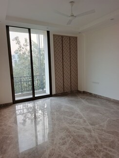 5 BHK + Pooja Room,Servant Room Builder Floor For Sale in Defence Colony