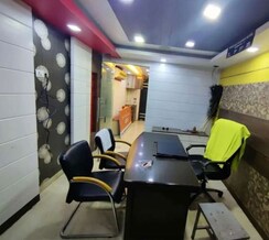 Office Space For Rent in Hazratganj