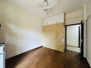 Room in 3 BHK Apartment at Puri Anand Villas Phase II, Sector 81 – for Rent