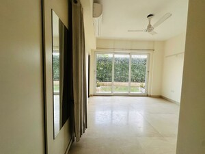 Room in 3 BHK Apartment at Puri Anand Villas Phase II, Sector 81 – for Rent