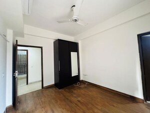 3 BHK Apartment For Rent in Puri Anand Villas Phase II, Sector 81