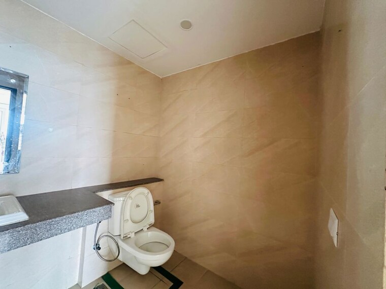 Bathroom, puri-anand-villas-phase-ii 4 Bedroom 3980 Sq.Ft. Apartment In Sector 81 Faridabad 9807486