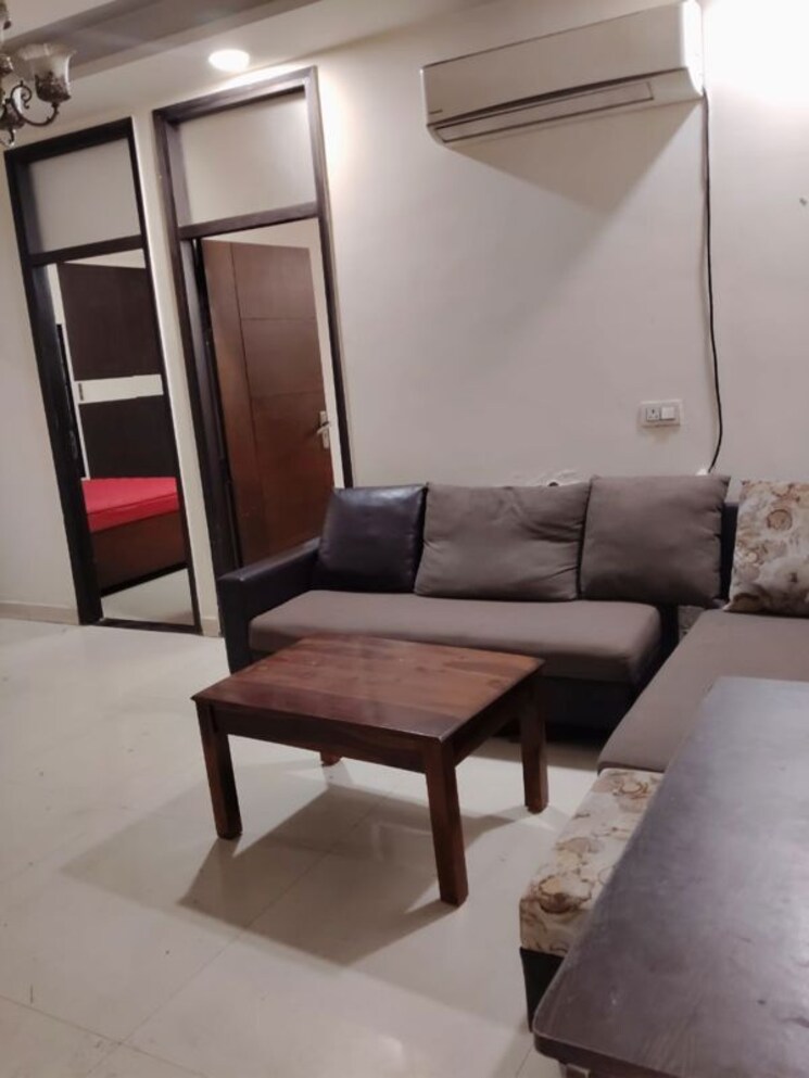 Living Room, sector 30 2 Bedroom 1282 Sq.Ft. Builder Floor In Sector 30 Gurgaon 9807502