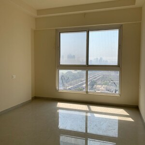 Room in 3 BHK Apartment at Shraddha Elite, Poisar – for Rent