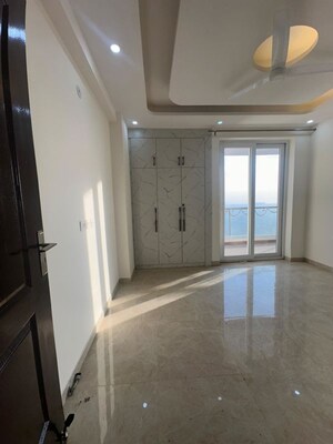 Building Lobby in 3 BHK Apartment at Omaxe Royal Residency Faridabad, Sector 79 – for Rent