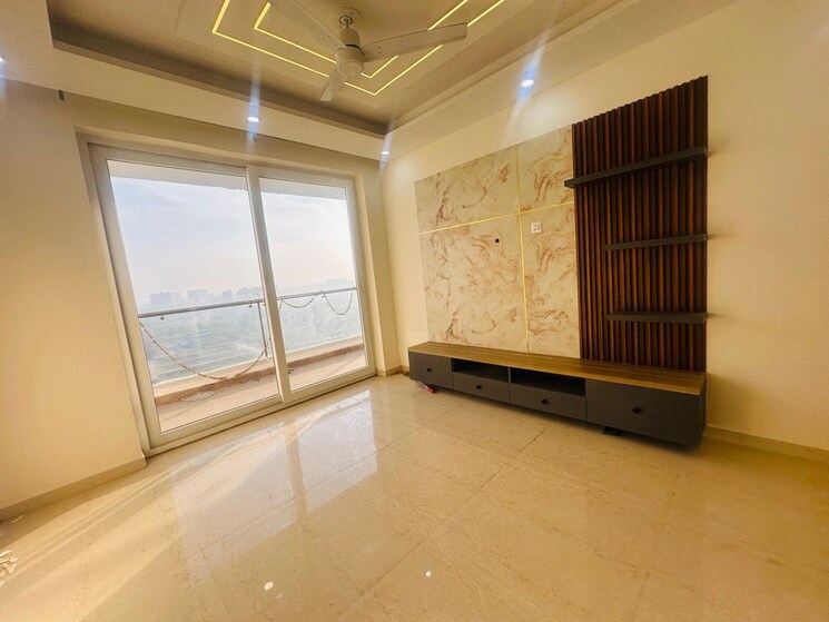 Room, omaxe-royal-residency-faridabad 3 Bedroom 1925 Sq.Ft. Apartment In Sector 79 Faridabad 9807511