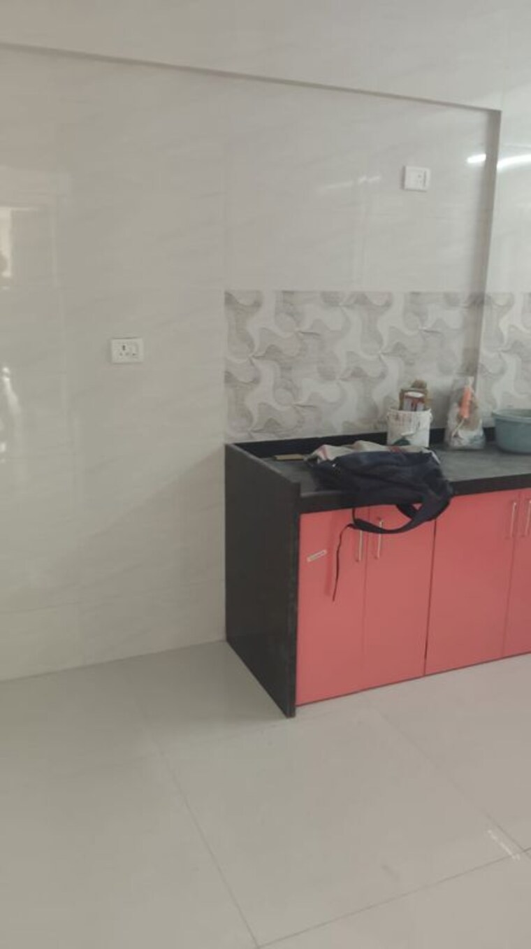 Bathroom, om-sai-union-chs 2 Bedroom 782 Sq.Ft. Apartment In Chembur Mumbai 9807524