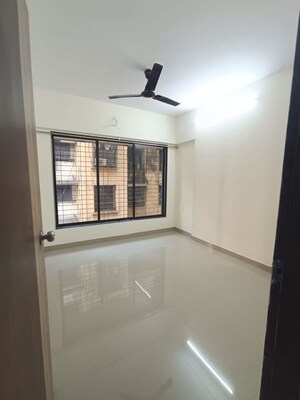 Room in 2 BHK Apartment at Mishal Gurudatta, Chembur – for Rent