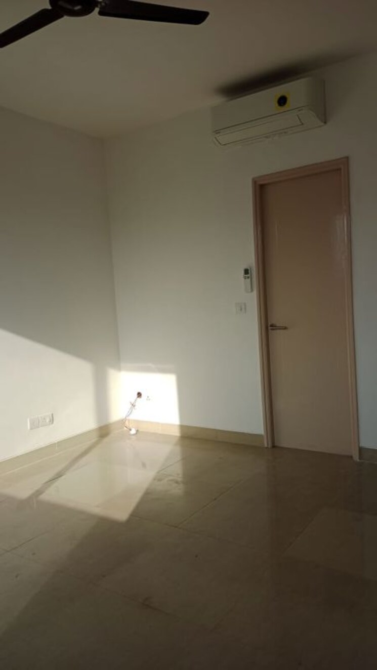 Room, emaar-emerald-floors-premier 3 Bedroom 1650 Sq.Ft. Apartment In Sector 65 Gurgaon 9807538