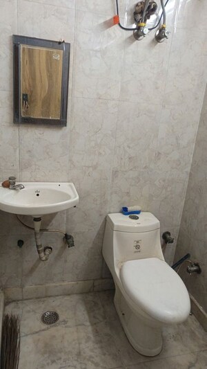 Bathroom in 2 BHK Builder Floor at Patel Nagar – for Rent