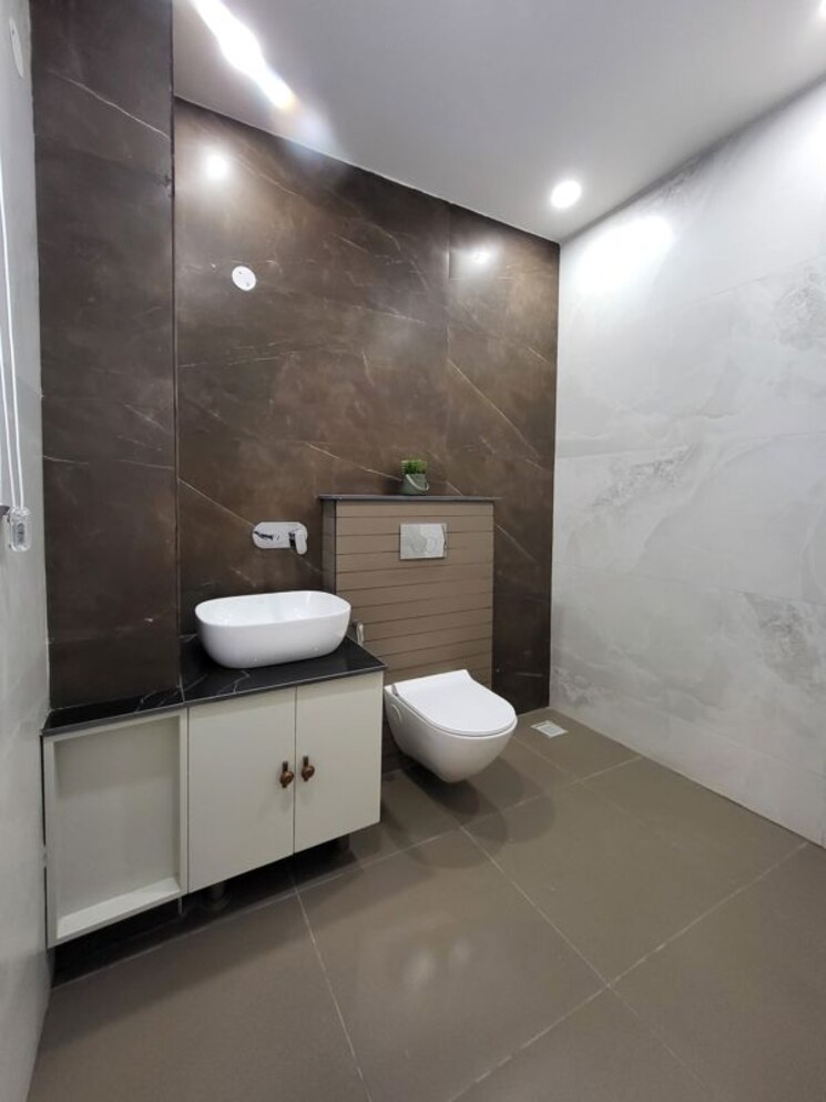 Bathroom, urban-the-zirk 3 Bedroom 1750 Sq.Ft. Apartment In Nabha Zirakpur 9807562