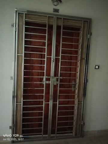  3 BHK Apartment at Saheed Nagar – for Sale