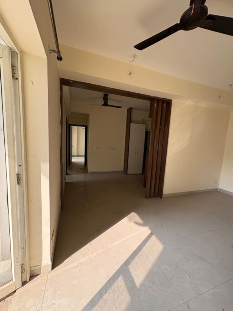 Room, panchsheel-greens-ii 2 Bedroom 1060 Sq.Ft. Apartment In Sector 16 Greater Noida Greater Noida 9807573