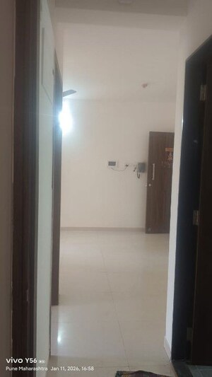 Room in 2 BHK Apartment at Shapoorji Pallonji Joyville Hadapsar Annexe, Hadapsar – for Rent